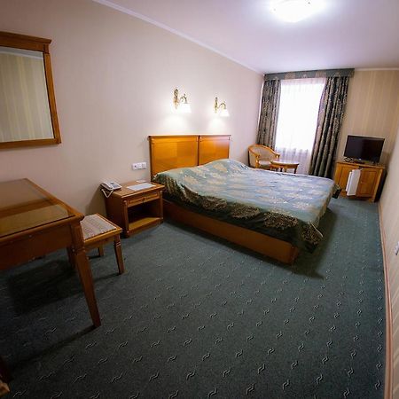 Hotel Edem Karagandy Dış mekan fotoğraf