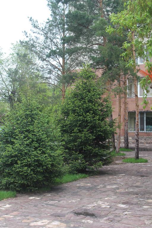 Hotel Edem Karagandy Dış mekan fotoğraf