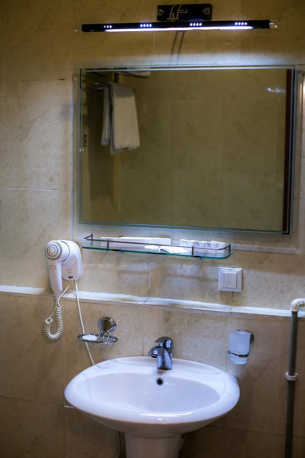 Hotel Edem Karagandy Dış mekan fotoğraf