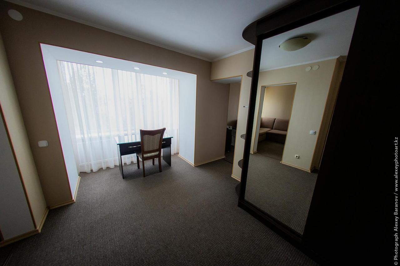 Hotel Edem Karagandy Dış mekan fotoğraf